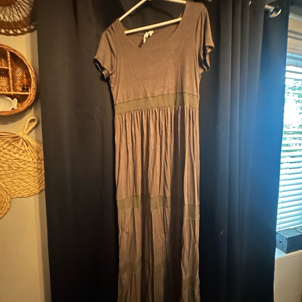 Gildan Brown Casual Flutter Sleeve Maxi Sundress